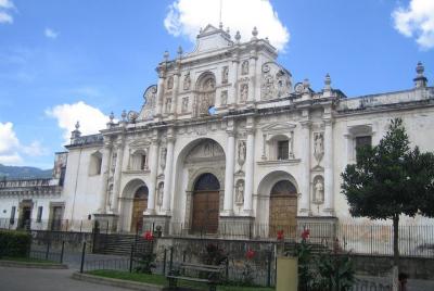 Excursión de medio día a Antigua Guatemala Excursión de medio día a Antigua Guatemala