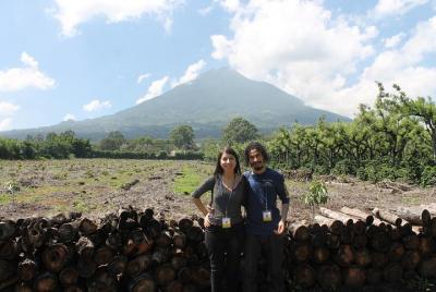 Tour de café y tour de pueblos locales en Antigua Guatemala