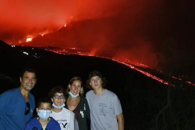 Tour privado al volcán Pacaya por la noche y la ciudad de Guatema Tour privado al volcán Pacaya por la noche y la ciudad de Guatema