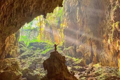 Hacer rappel en las cuevas de Bombil Pek + Tubing & Lunch - Tour  Hacer rappel en las cuevas de Bombil Pek + Tubing & Lunch - Tour
