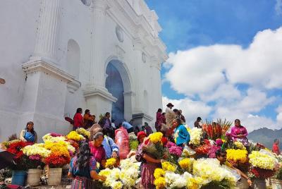 Tour de un día completo: Mercado maya de Chichicastenango y lago  Tour de un día completo: Mercado maya de Chichicastenango y lago