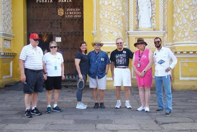 Recorrido por la mañana hasta Antigua Colonial desde la ciudad de Recorrido por la mañana hasta Antigua Colonial desde la ciudad de