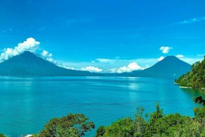 Tour de tres pueblos culturales en el lago de Atitlán desde Panaj Tour de tres pueblos culturales en el lago de Atitlán desde Panaj