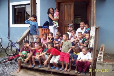 Excursión en tierra: visita al orfanato y escuelas de Roatán y es