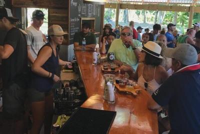 Visita de medio día en Roatán con visita a fábricas de cerveza, r