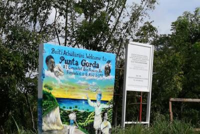 Tour a la isla de Roatán tour por los manglares y pueblo garífuna