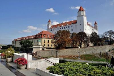 2 días Viena - Bratislava Paquete privado de visita guiada desde  2 días Viena - Bratislava Paquete privado de visita guiada desde