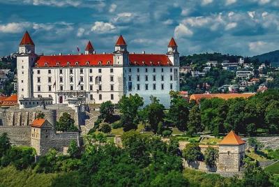 Excursión privada de un día desde Budapest a Bratislava Excursión privada de un día desde Budapest a Bratislava