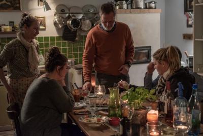 Clase de cocina casera bohemia en Budapest con un anfitrión local