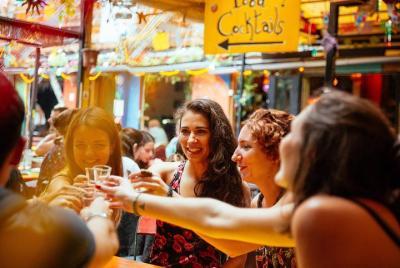 Tour privado a lo mejor de los bares en ruinas de Budapest