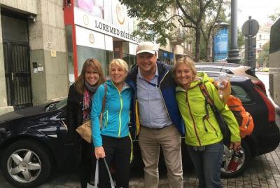 Traslado privado de ida desde hoteles de Budapest a puertos de cr