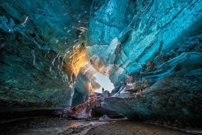 Excursión a una cueva de hielo en el Parque Nacional de Vatnajöku