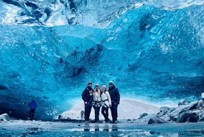 Excursión de dos horas en grupo pequeño a la cueva de hielo natur