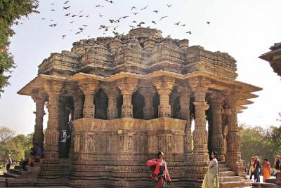 Tour privado: Patan Modhera excursión de un día desde Ahmedabad Tour privado: Patan Modhera excursión de un día desde Ahmedabad