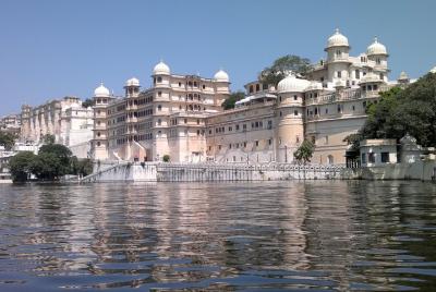 Ahmedabad a Udaipur traslado privado Ahmedabad a Udaipur traslado privado