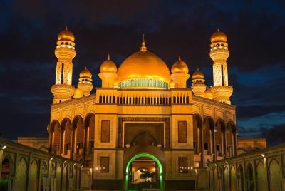 Brunei By Night Tour y cena tradicional