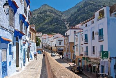 Full Day Chefchaouen y Akchour Waterfalls desde Tetuán Full Day Chefchaouen y Akchour Waterfalls desde Tetuán