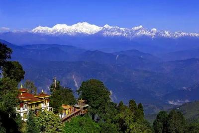 Excursión de día completo a Kalimpong desde Darjeeling, incluidas las colinas de Dello Excursión de día completo a Kalimpong desde Darjeeling, incluidas las colinas de Dello