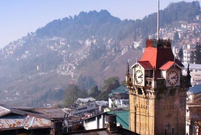 Patrimonio y Paseo Cultural de Darjeeling (2 horas de visita guiada a pie) Patrimonio y Paseo Cultural de Darjeeling (2 horas de visita guiada a pie)