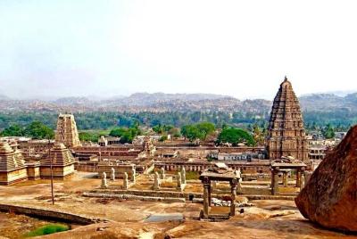 Tour de día completo de Hampi y Vijayanagar Empire Sitios de la UNESCO Tour de día completo de Hampi y Vijayanagar Empire Sitios de la UNESCO