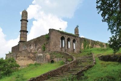 Indore al fuerte de Asirgarh Indore al fuerte de Asirgarh