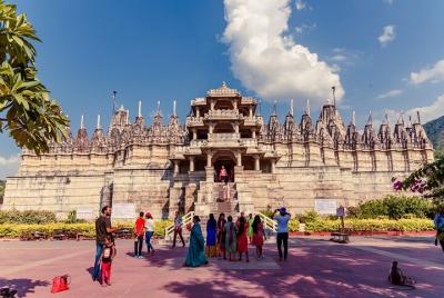 Una excursión de un día al templo de Ranakpur desde Jodhpur y reg