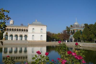 Tour por el campo de Bukhara