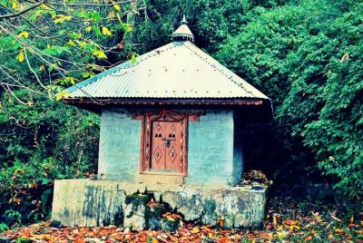 Descubra los senderos espirituales de Manali (2 horas de visita guiada a pie) Descubra los senderos espirituales de Manali (2 horas de visita guiada a pie)