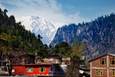 Experimente lo mejor de Manali con un local: tour privado de 4 horas en automóvil AC Experimente lo mejor de Manali con un local: tour privado de 4 horas en automóvil AC