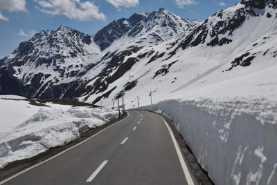 Pase Rohtang desde Manali (Pase incluido en la recogida del hotel) Pase Rohtang desde Manali (Pase incluido en la recogida del hotel)