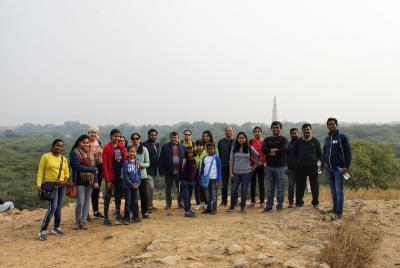 Delhi desde su primera ciudad (Qila Lal Kot / Mehrauli) Delhi desde su primera ciudad (Qila Lal Kot / Mehrauli)