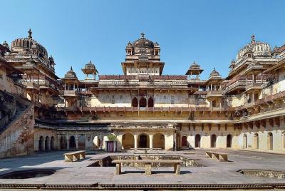 Tour privado personalizado: Orchha Sightseeing con guía y traslados Tour privado personalizado: Orchha Sightseeing con guía y traslados