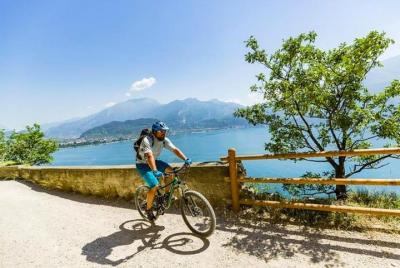 Ciclismo de campo con almuerzo orgánico: la experiencia de la guí