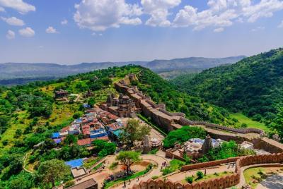 Explore el sitio del Patrimonio Mundial del Fuerte Kumbalgarh y l