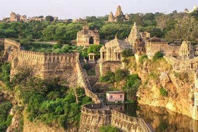 Chittorgarh Fort Tours en coche privado