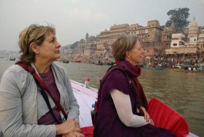 Excursión de día completo a Varanasi y Sarnath Excursión de día completo a Varanasi y Sarnath