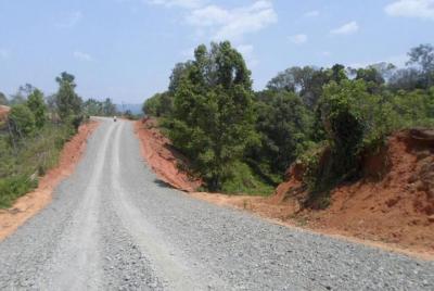 Traslado privado del aeropuerto de Maluku Ambon a la playa de Ora