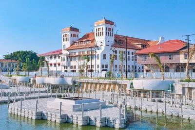 Tour privado de medio día: visita lugares destacados de Yakarta ( Tour privado de medio día: visita lugares destacados de Yakarta (