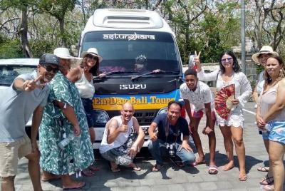 Bali Mini Bus & Car Charter con conductor - WiFi gratuito por En-Dag Bali Mini Bus & Car Charter con conductor - WiFi gratuito por En-Dag