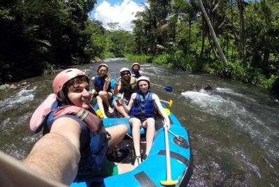 Aventura en balsa por el río Ayung y tour por Ubud Aventura en balsa por el río Ayung y tour por Ubud