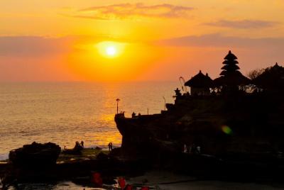 Tanah Lot Tour privado de medio día al atardecer
