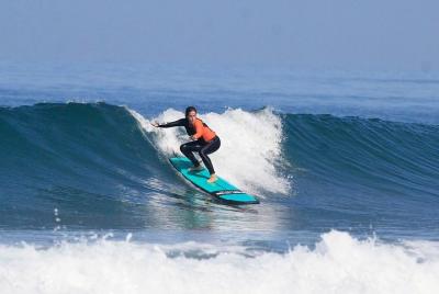 Lección de surf en Bali con Windy Sun Surf School Lección de surf en Bali con Windy Sun Surf School