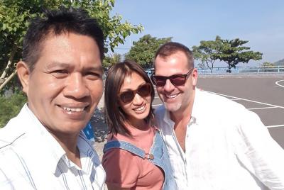 Pink Beach Daily Tour