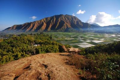 Trekking suave de la colina de Pergasingan Trekking de un día