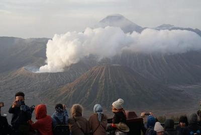 MOUNT BROMO SUNRISE TREKKING (viaje abierto) MOUNT BROMO SUNRISE TREKKING (viaje abierto)