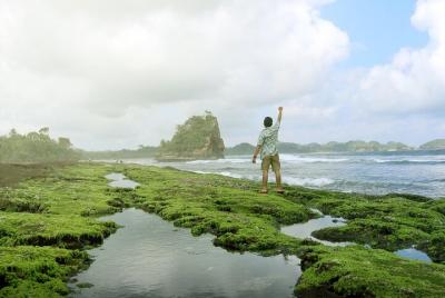 1 día - Malang Beaches y Island Hopping // 06:30 - 17:30 1 día - Malang Beaches y Island Hopping // 06:30 - 17:30