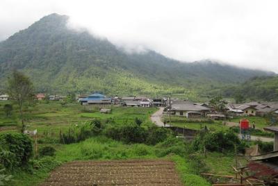 Tour Medan a las Tierras Altas de Berastagi y Cascada