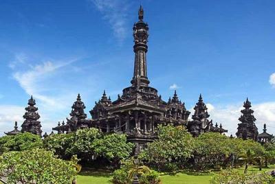 Alquiler de autos de medio día en Bali para explorar la ciudad de Alquiler de autos de medio día en Bali para explorar la ciudad de