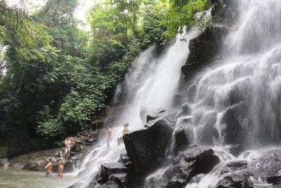 Mejor tour con la cascada de Kanto Lampo y el templo de Lempuyang