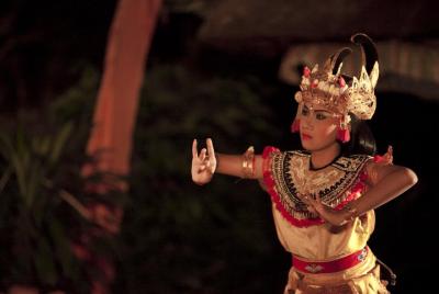 Ubud Tour nocturno con espectáculo Legong Ramayana
